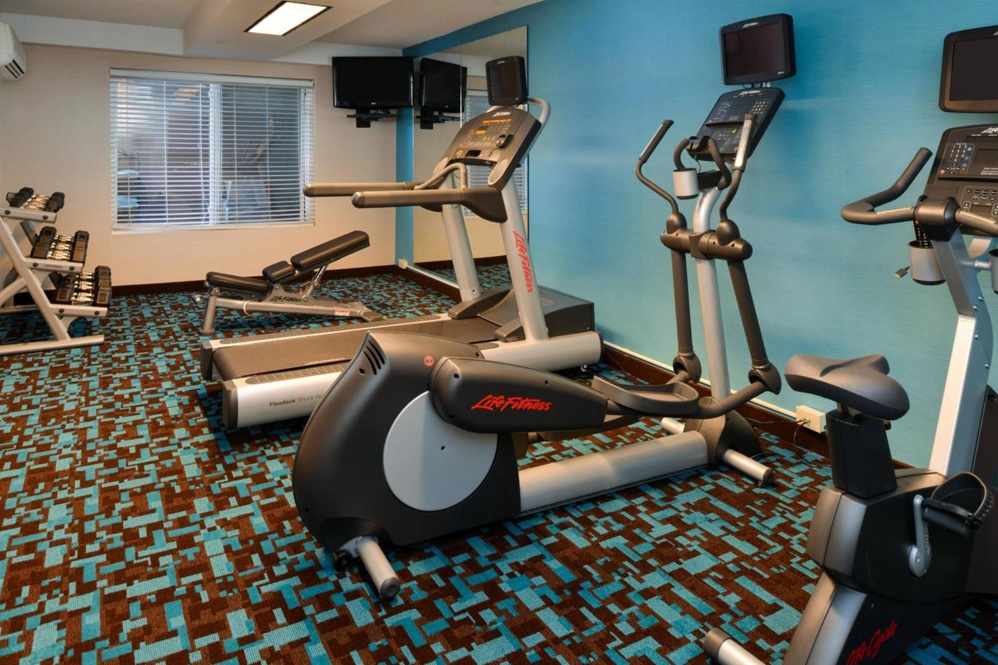 Fairfield Inn & Suites By Marriott Lexington Georgetown/College Inn Екстериор снимка